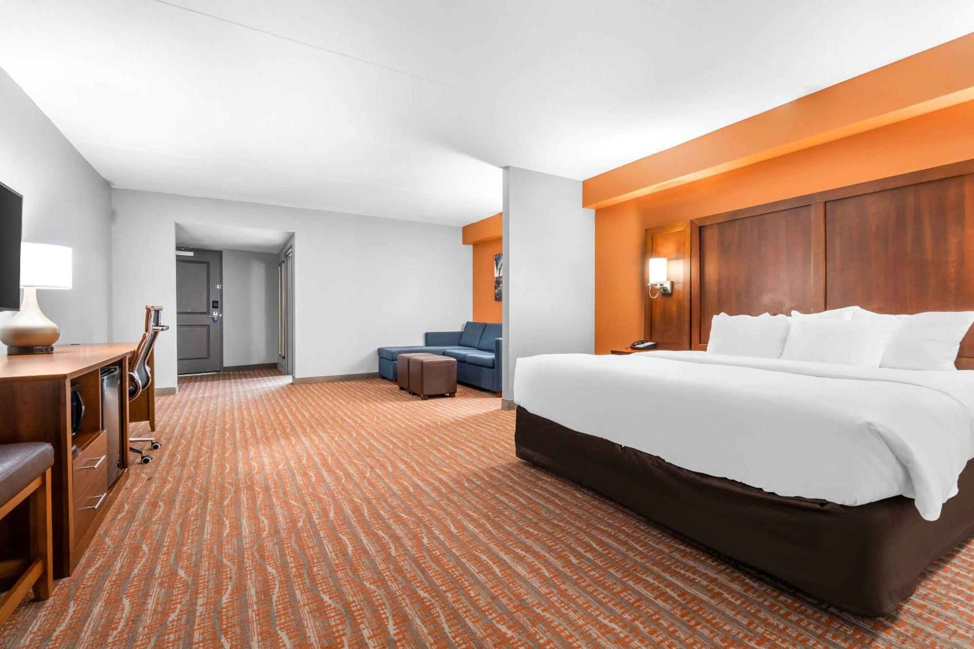 Comfort Suites Jackson I-40 Exteriör bild