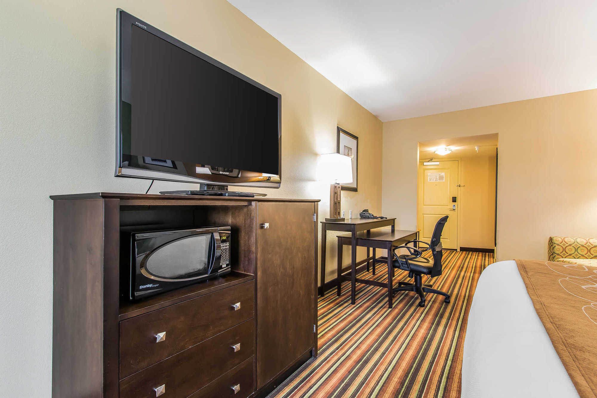 Comfort Suites Jackson I-40 Rum bild