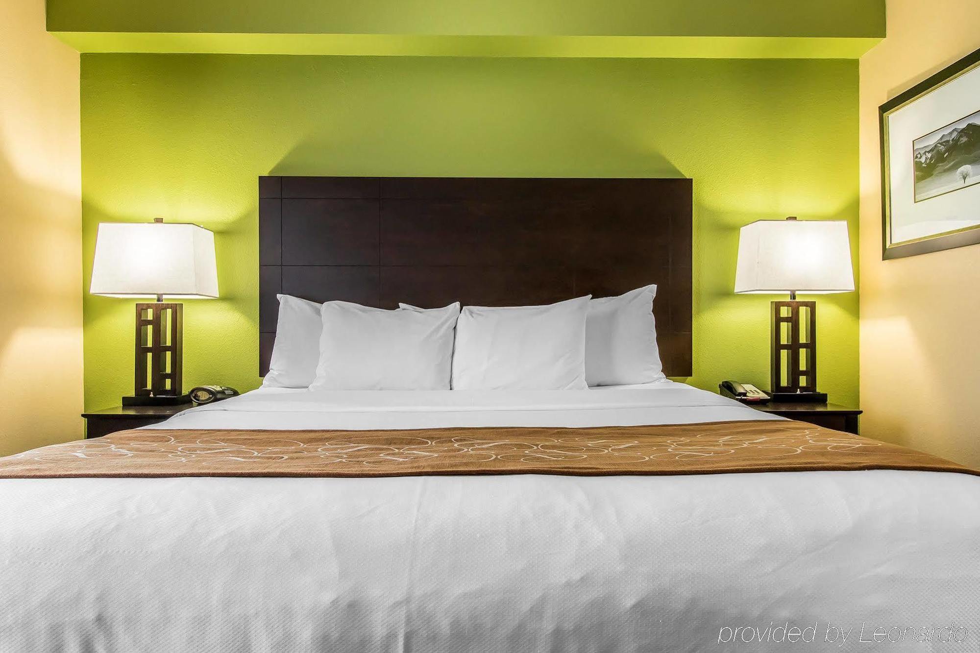 Comfort Suites Jackson I-40 Exteriör bild